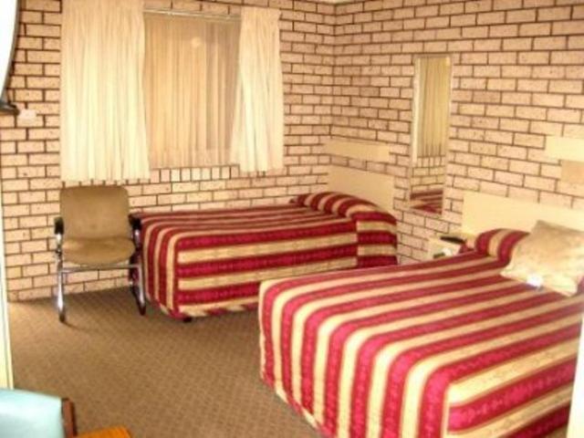 Alfa Motel Гилгандра Екстериор снимка